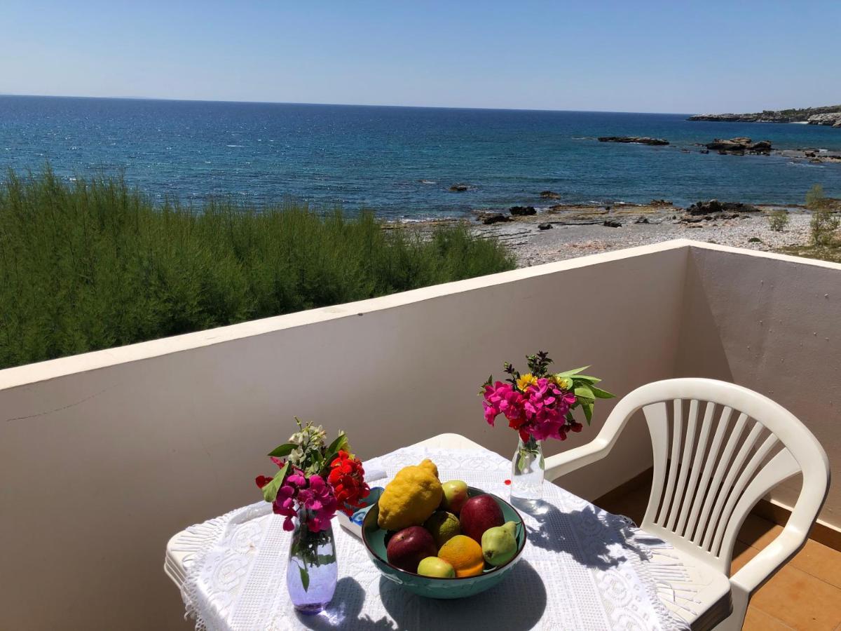 Taverna Akrogiali Hotel Loutro