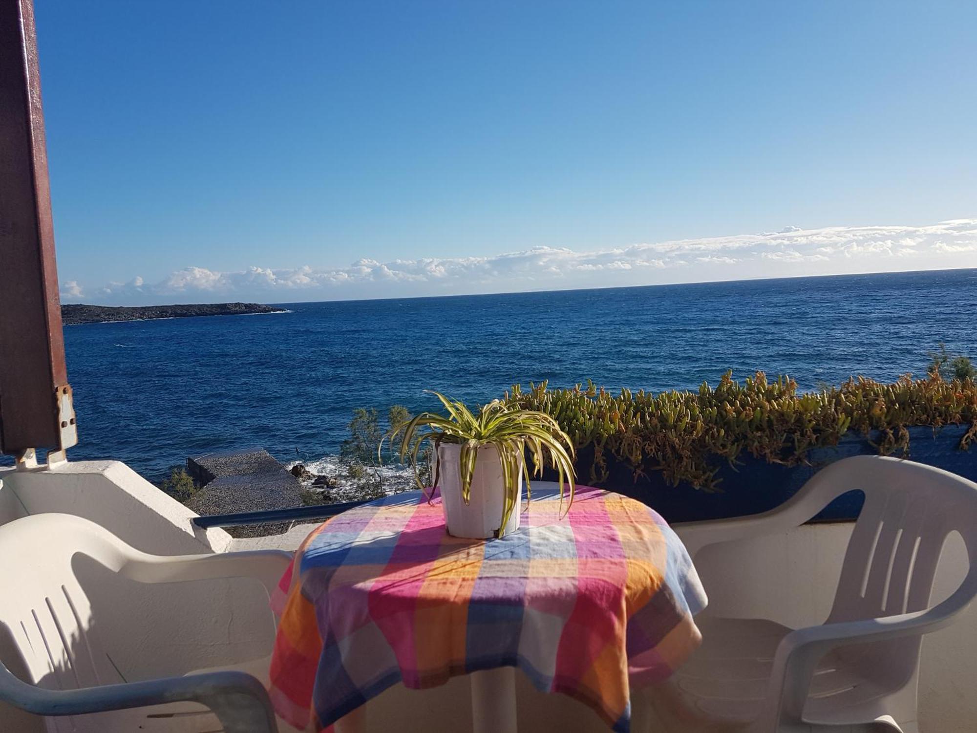 Taverna Akrogiali *